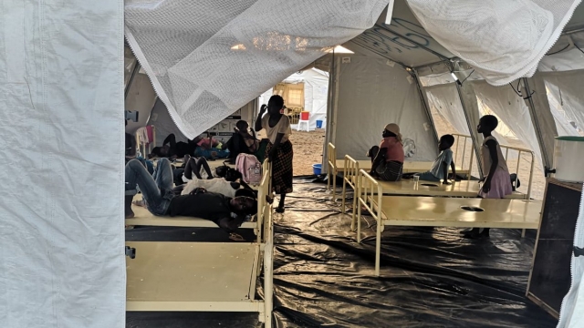 People being treated for cholera in Mozambique