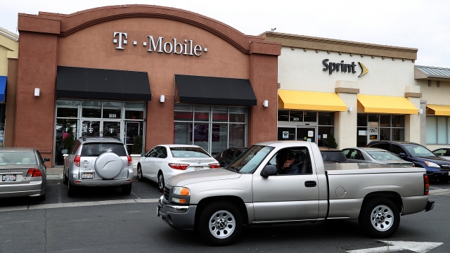 Sprint, T-Mobile storefronts