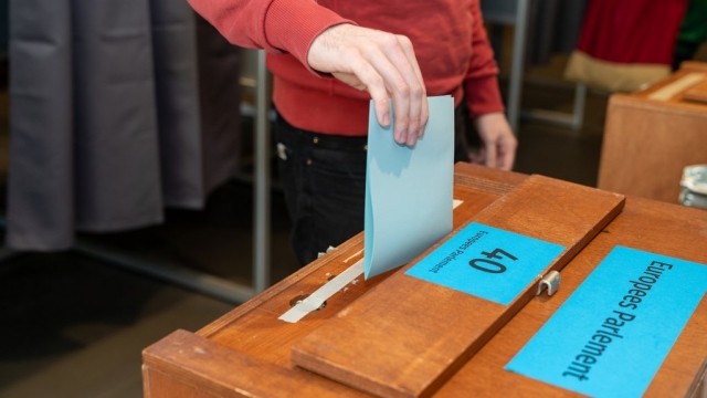 European voter casts paper ballot