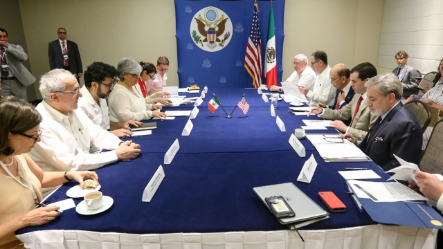 Mexican delegation meets with U.S. delegation