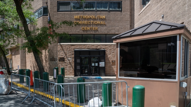 The entrance to the Metropolitan Correctional Center in New York