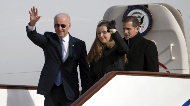 Joe Biden, Finnegan Biden and Hunter Biden exit Air Force Two
