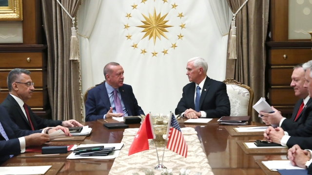 Turkish President Recep Tayyip Erdoğan and U.S. Vice President Mike Pence