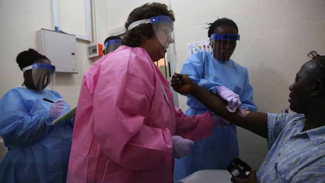 Nurses conduct Ebola vaccine trials