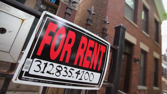 A "For Rent" sign in Chicago