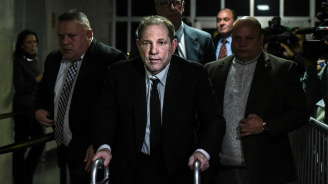 Harvey Weinstein leaving New York courtroom