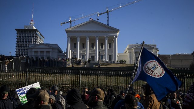 Gun rights advocates in Virginia rally near the state Capitol