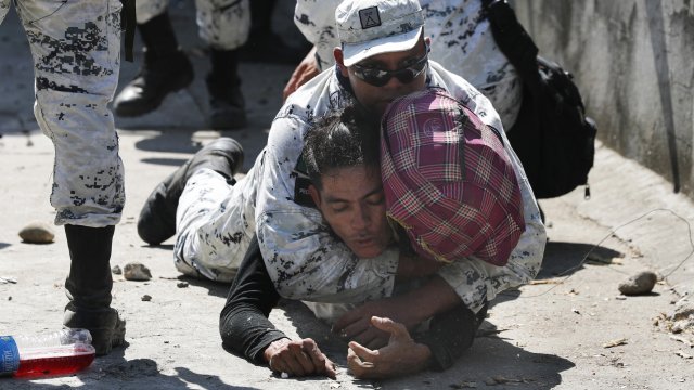 Mexican National Guard detains a Central American migrant