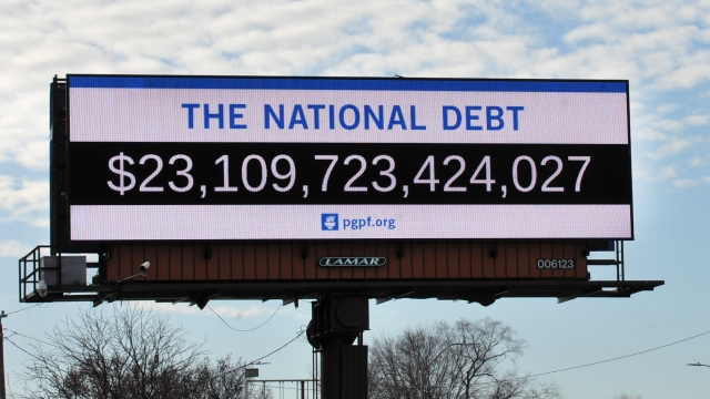 Billboard showing U.S. national debt