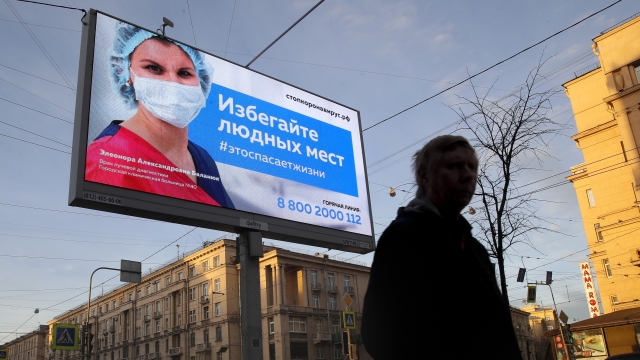 coronavirus billboard in Russia
