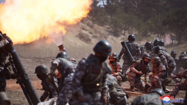 North Korean troops practice firing mortar sub-units