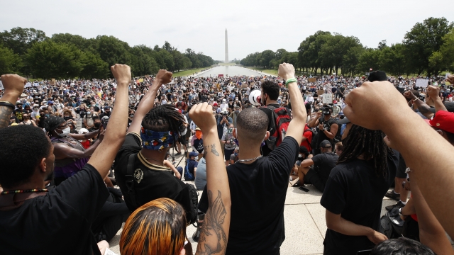 Demonstrators at the Lincoln Memorial