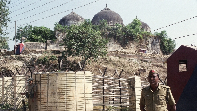 1990 photo of the Babri Mosque in Ayodhya, India