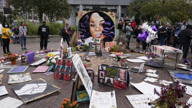 Breonna Taylor memorial at Jefferson Square