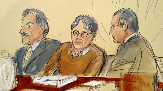 Keith Raniere, center, in May 2, 2019 courtroom drawing.