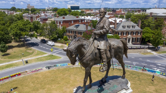Robert E. Lee statue in Richmond
