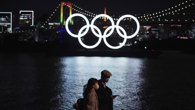 Olympic rings installation in Tokyo