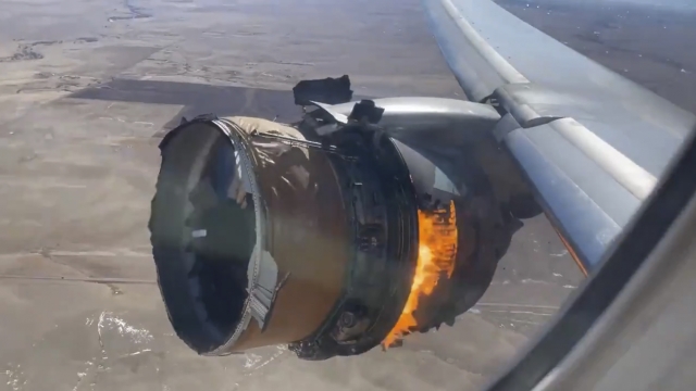 Engine of United Airlines Flight 328 on fire.