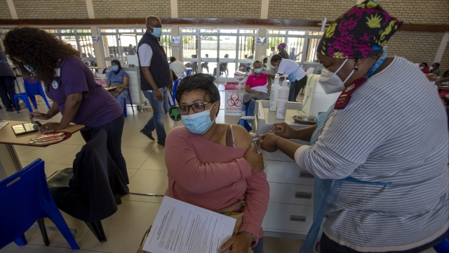 South African woman receives Johnson & Johnson vaccine
