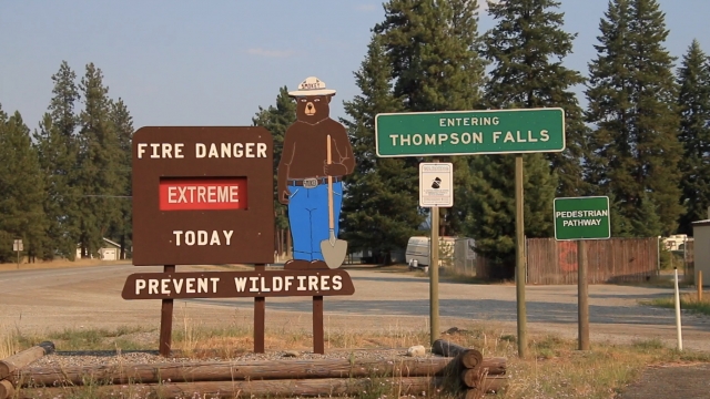 Sign shows wildfire danger.
