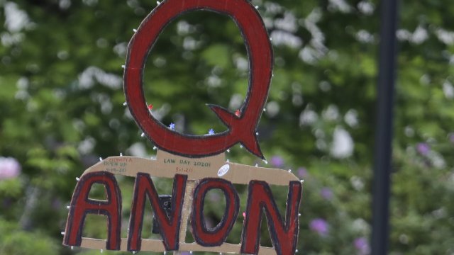 A Q-anon sign