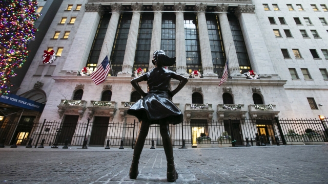 The Fearless Girl statue stands in front of the New York Stock Exchange