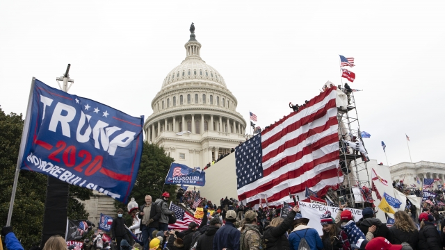 Insurrectionists outside the U.S. Capitol