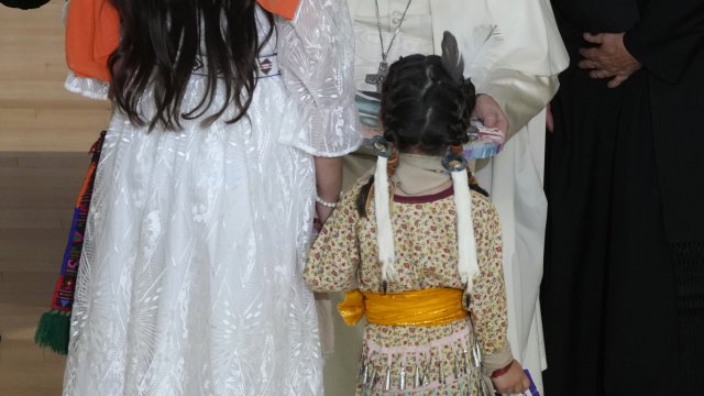 Pope Francis meets indigenous Canadians