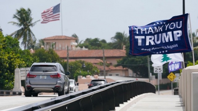 A flag saying "Thank You Trump"
