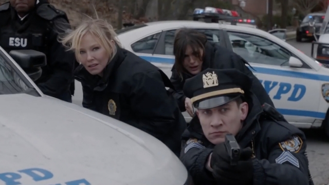 A scene from "Law & Order: SVU" is shown.