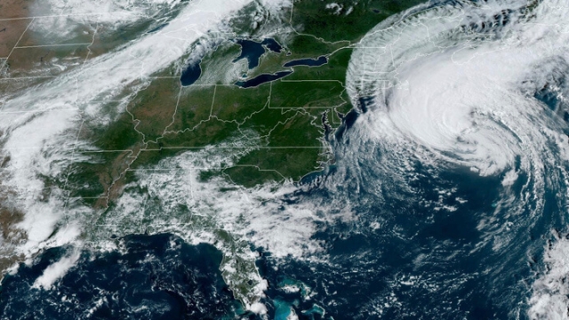 Hurricane Lee approaches New England and Canada on Friday