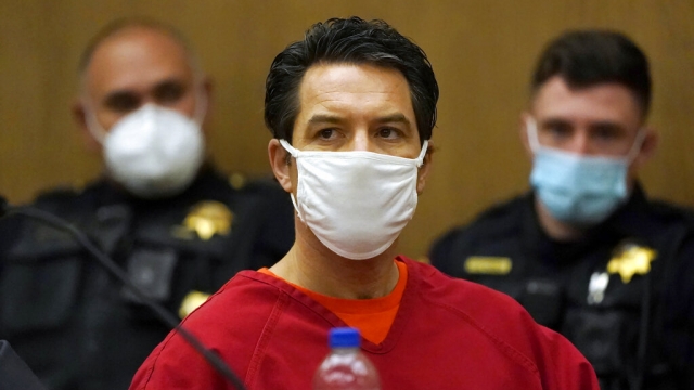 Scott Peterson claims new evidence exonerates him in 2002 murder