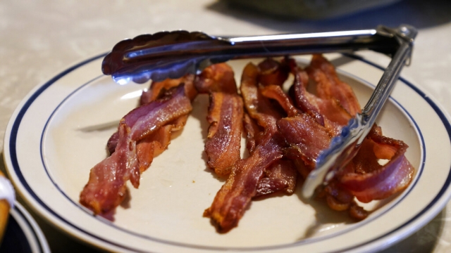 Man's undercooked bacon habit likely led to migraine-causing tapeworm