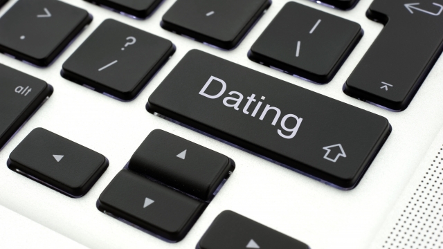 Frustrated with dating apps, more are trying in-person speed-dating