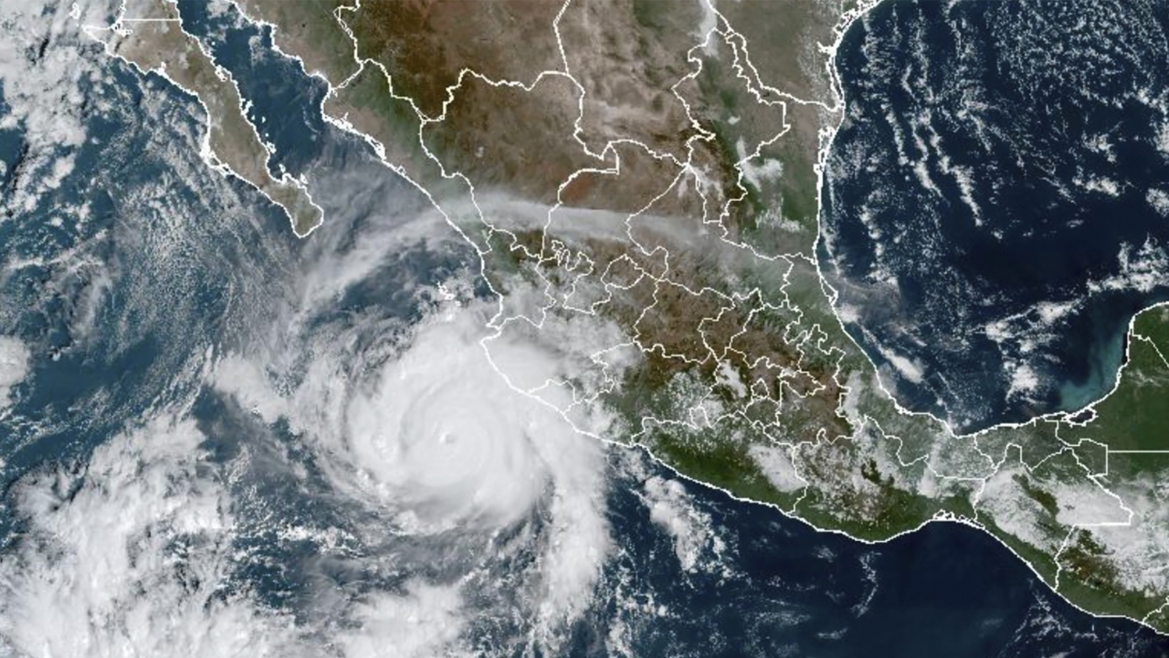 Satellite image of Hurricane Roslyn.