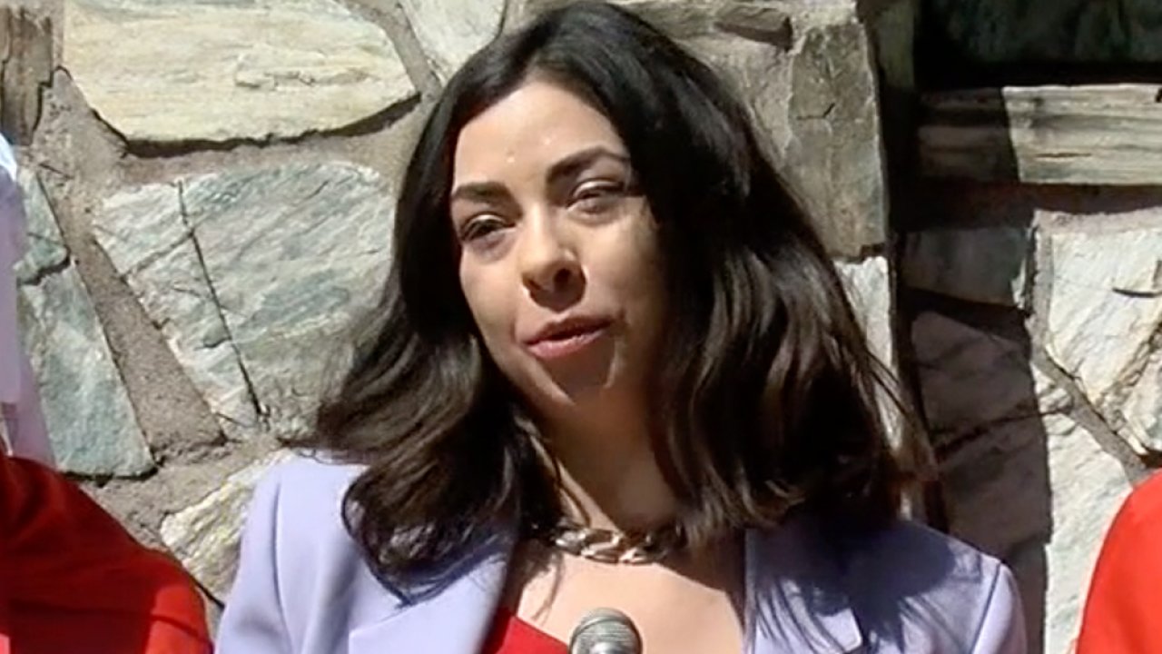 Josselyn Berry speaks at an event in Arizona