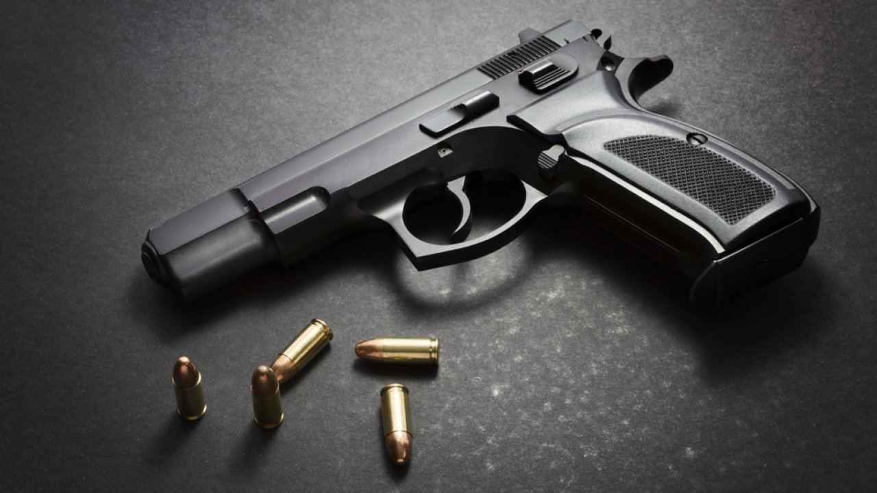 An image of a handgun
