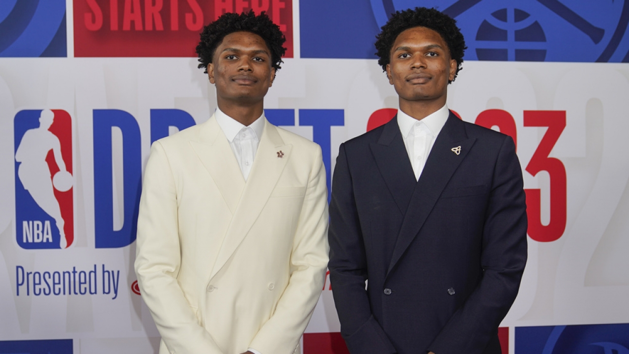 Amen Thompson, left, and Ausar Thompson arrive at Barclays Center before the NBA basketball draft.