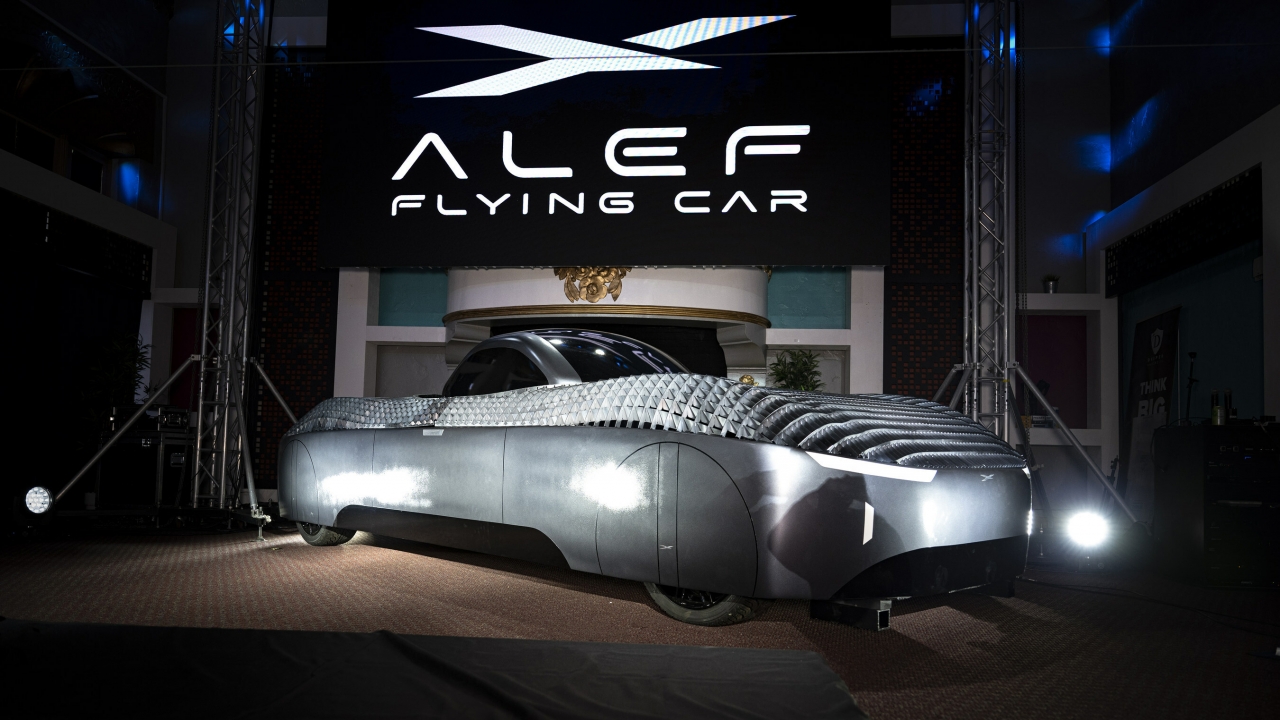 Flying car by Alef Aeronautics
