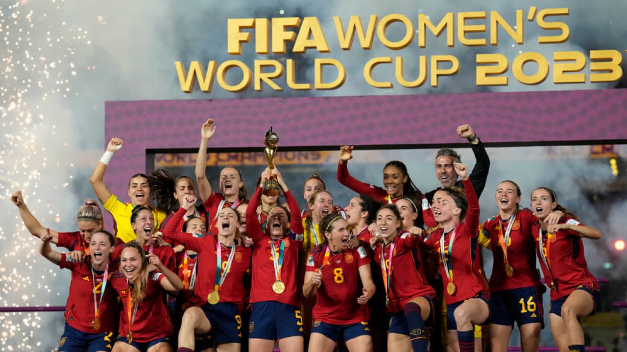 Team Spain celebrates after winning the Women's World Cup.