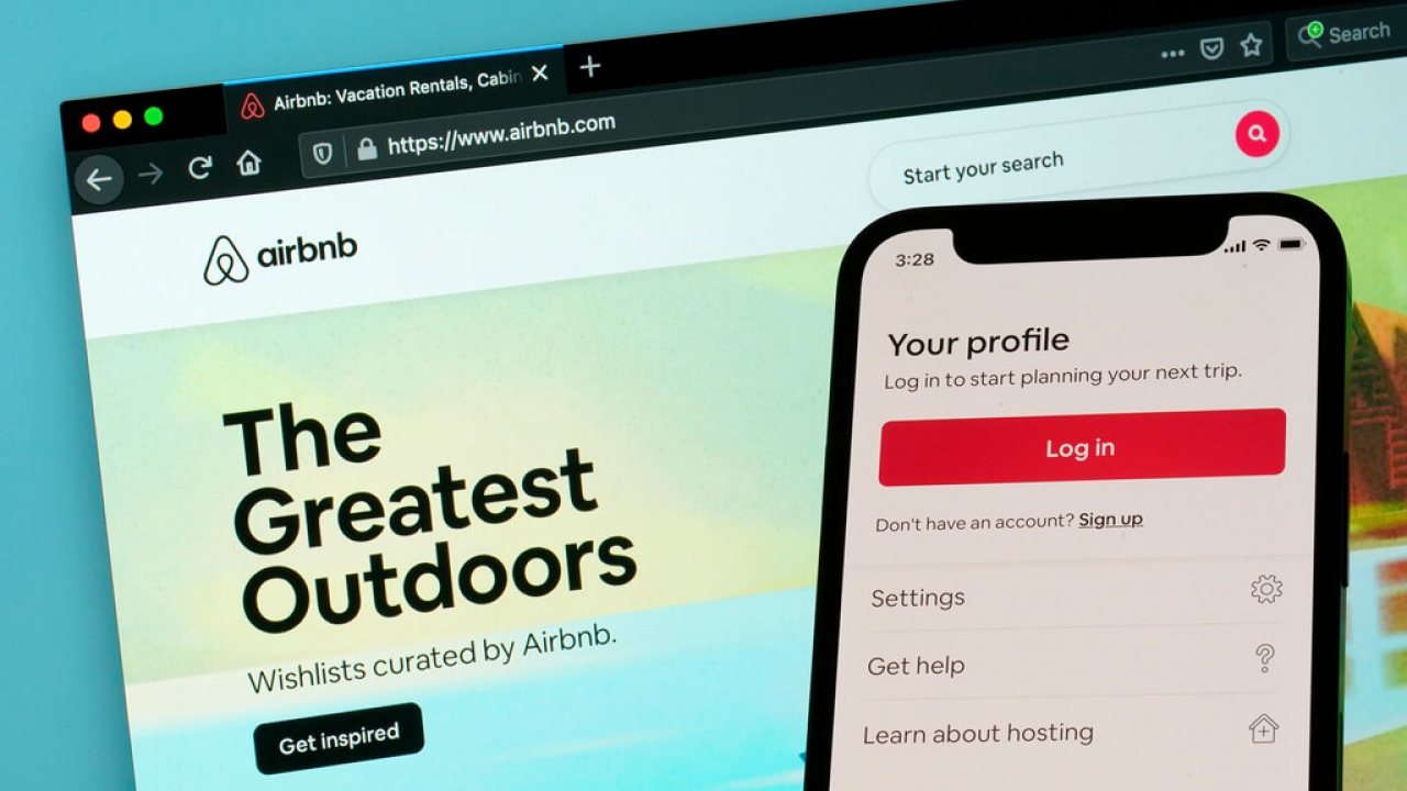 The login page for Airbnb.