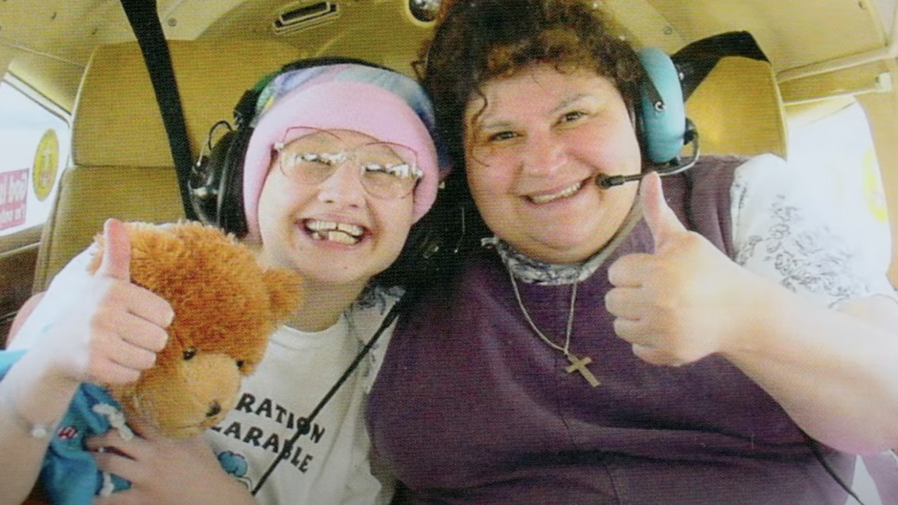 Dee Dee and Gypsy Rose Blanchard are shown.
