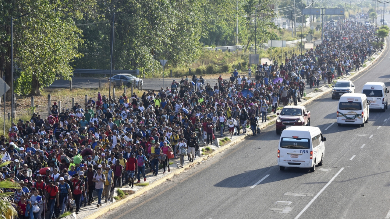Large migrant caravan heading to US ahead of Blinken's Mexico visit