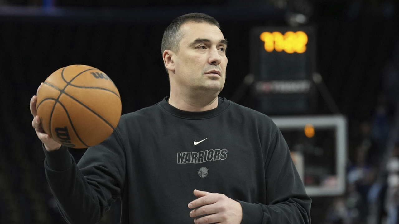 Golden State Warriors assistant coach Dejan Milojević is pictured.