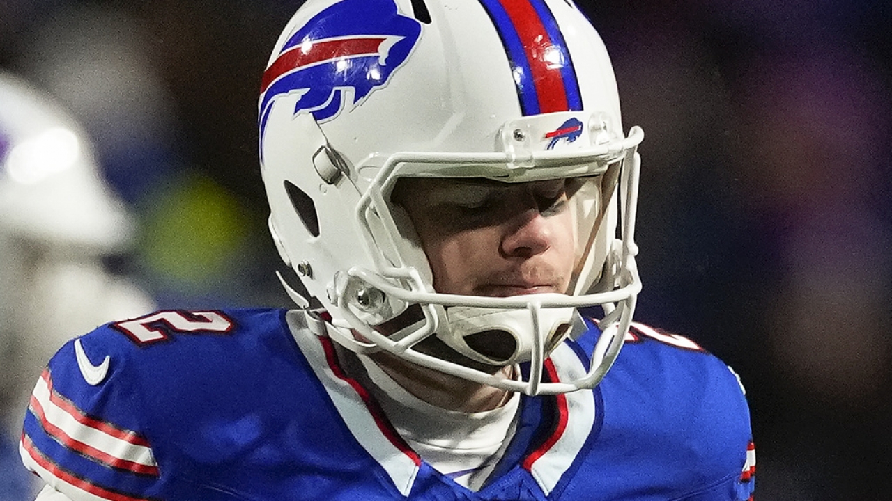 Fans flood Buffalo charity with donations in support of Bills kicker