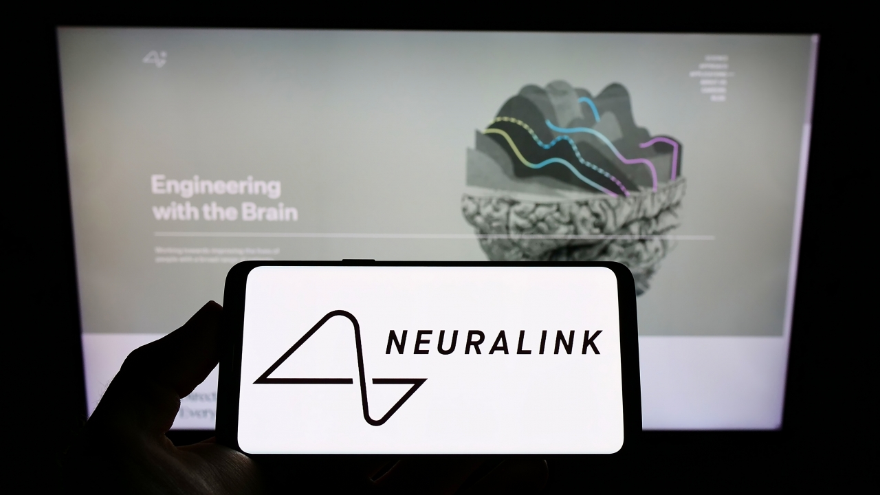 Elon Musk’s Neuralink implants first device in human brain – Scripps News