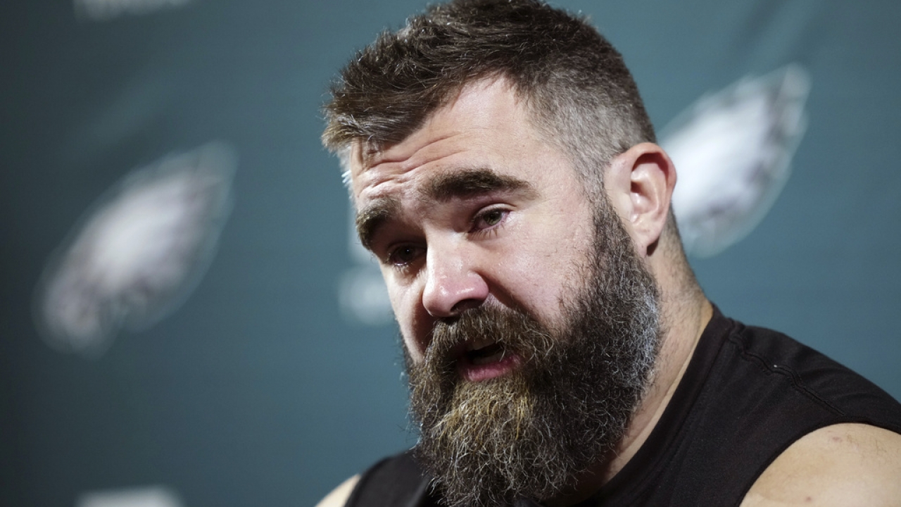 Jason Kelce announces official retirement after 13-year Eagles career