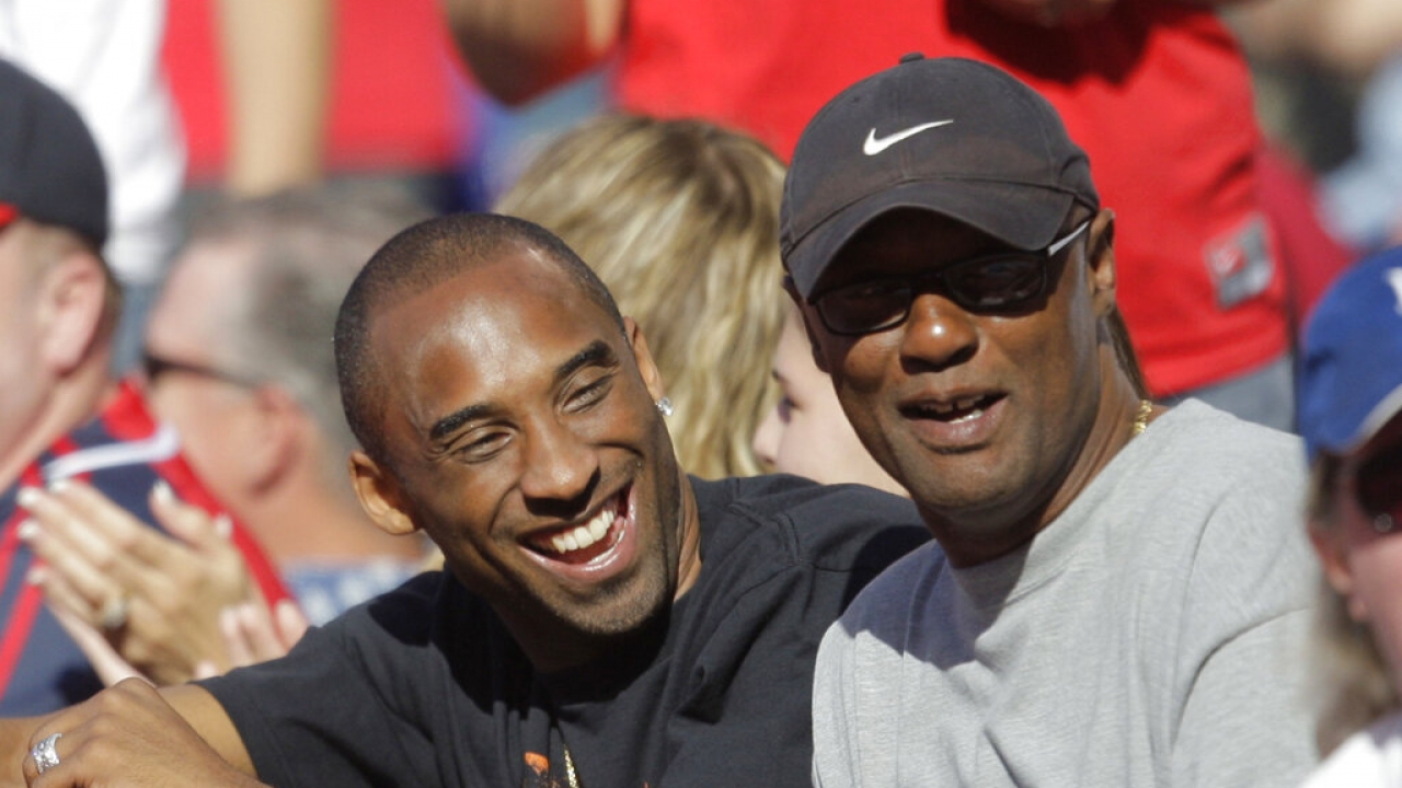 Kobe Bryant's dad auctioning off late NBA star's 1st championship ring
