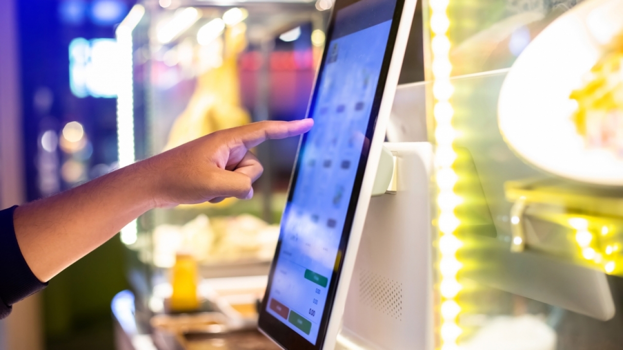 Restaurants implementing AI, self-ordering kiosks in 2024