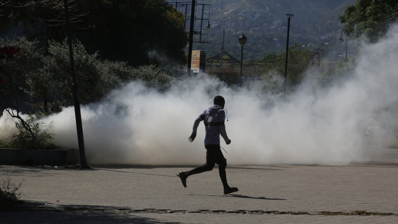 Tens of thousands flee Port-au-Prince amid Haitian violence